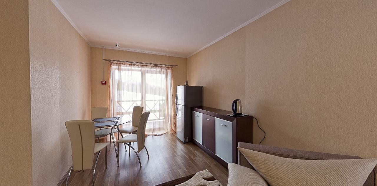 Hotel Alpen House Vyshka Exterior foto
